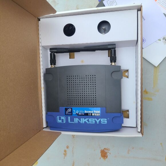 Linksys Wireless Ethernet Bridge 2.4 Ghz WAP11 - Picture 5 of 5